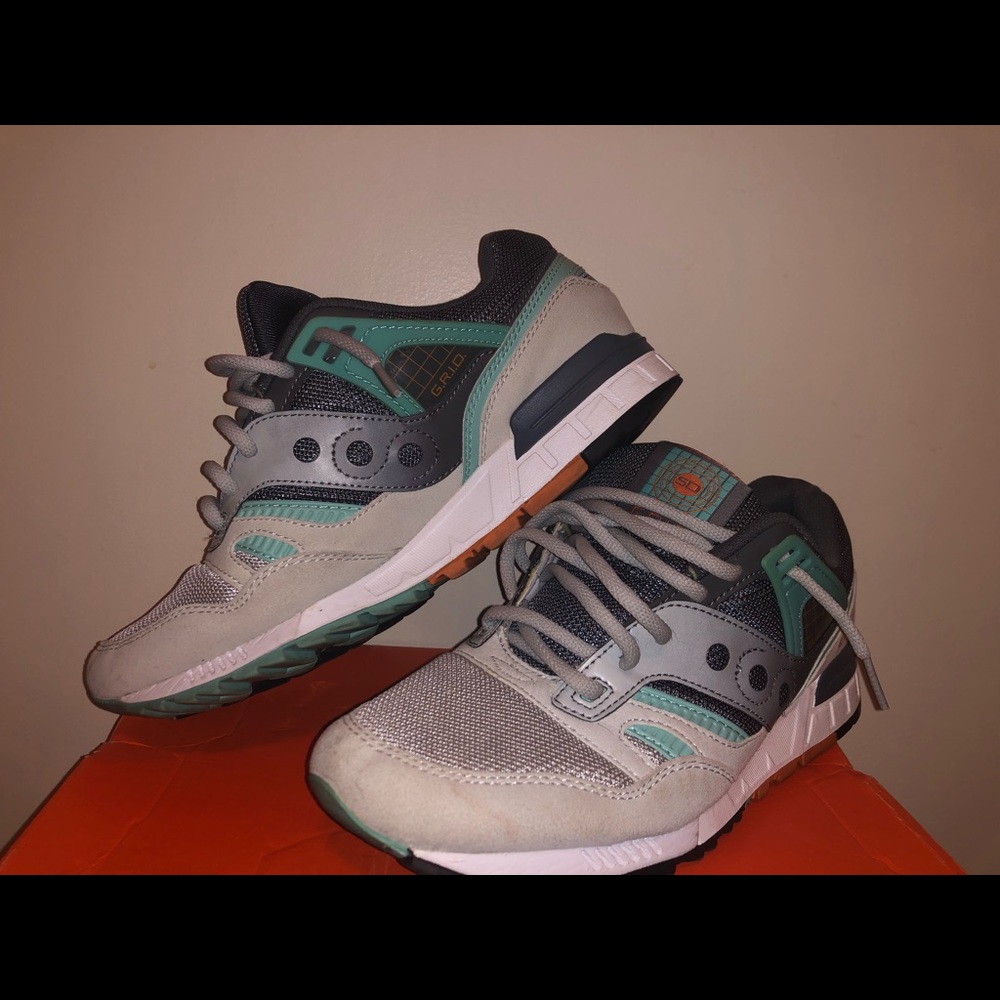 Men’s sneakers